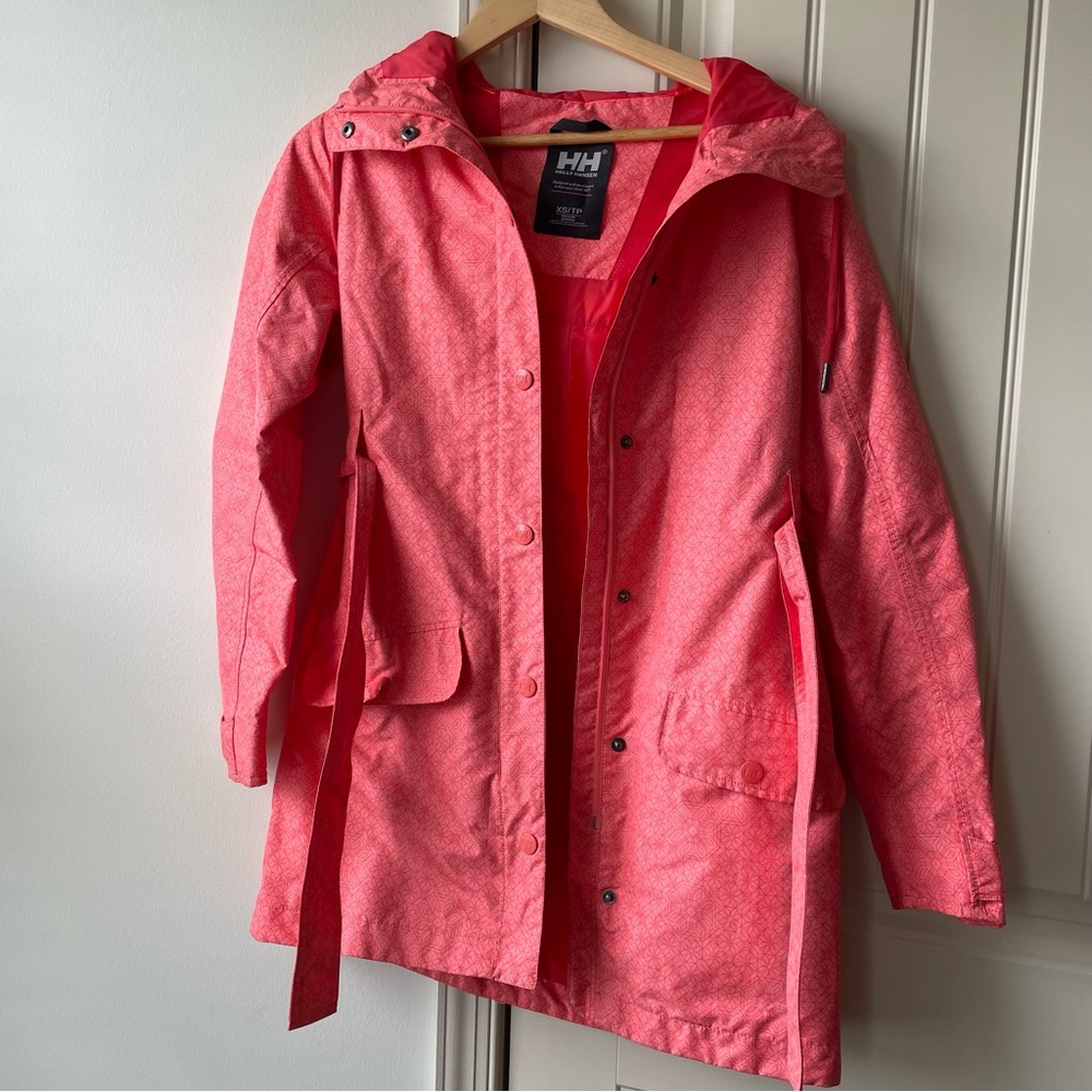 Helly Hansen Rain Coat With Hood Coral Pink